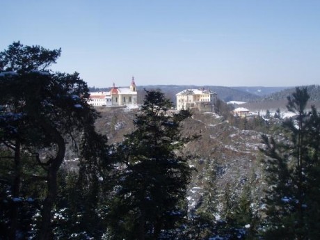 zimni panorama Rabstejna